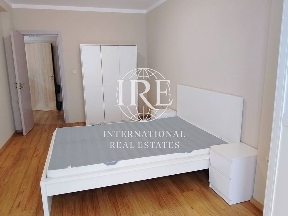 Продава се Двустаен апартамент в Варна, Бриз - 65 кв.м за 3077 €/кв.м - Снимка #11