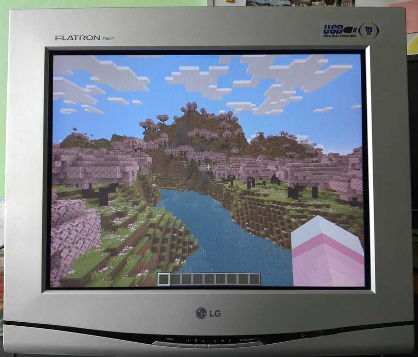 Monitor de colectie cu tub CRT 19" PLAT LG Flatron F900P RGB BNC VGA Rezolutie Maxima de 2048x1536 50 - 160 Hz Retro Gaming PC Setup