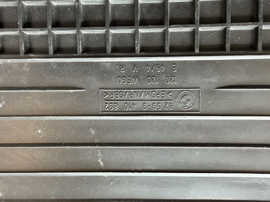 OEM гумени стелки BMW e39