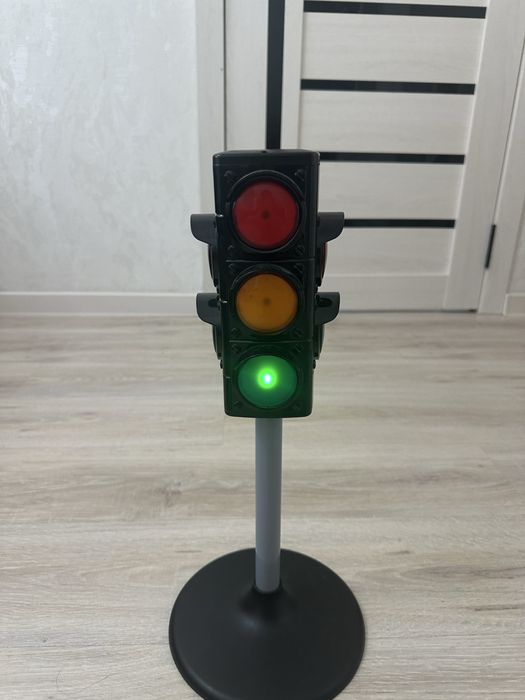 Продам детские игрушки