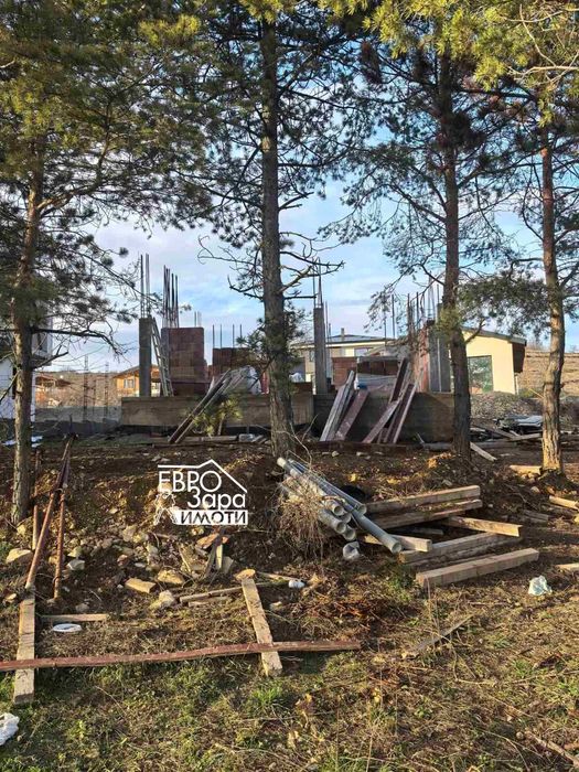 Двуетажна къща за продажба – местност Седми километър