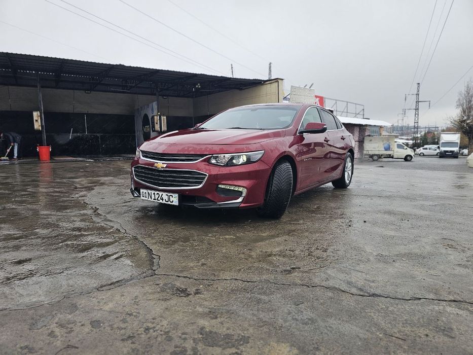 Malibu 2 rangi qizil