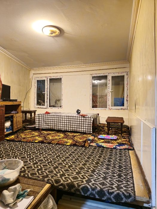 Bel tepa da 1-etaj 5 xona 6 xona qilingan uy sotiladi