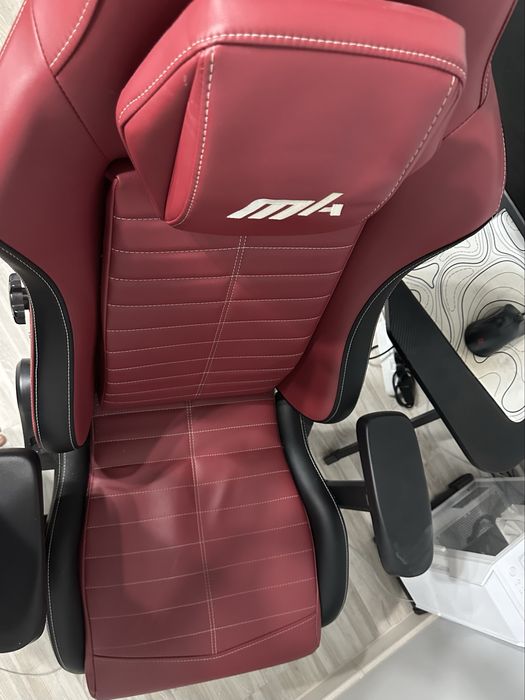 Кресло DXracer Master