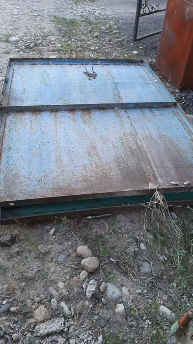 Продам от гаража дверь