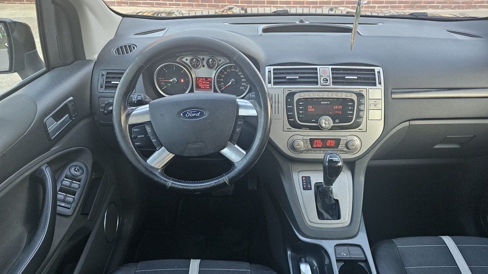 Ford Kuga 2,0 TDCI turbo/ 4x4/Duratorq/Titanium