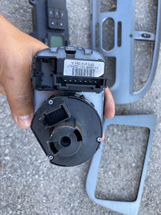 Климатроник+ копче фарове и панели за Сеат Леон 1Р 2009- 20012