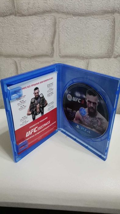 Продам диск с игрой UFC 3 PS4.