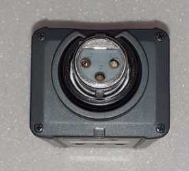 SonyTransmițător wireless UHF microfoane XLR 3 pini-LINIE 638-661MHz
=