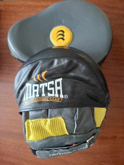 Для бокса мешок и перчатки