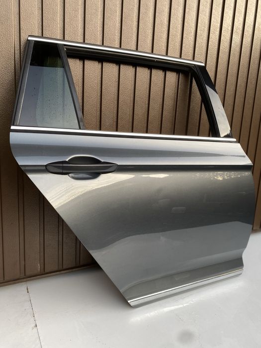 Usa dr spate vw Passat B8 combi/breack 2015-2022 cod culoare LR7H