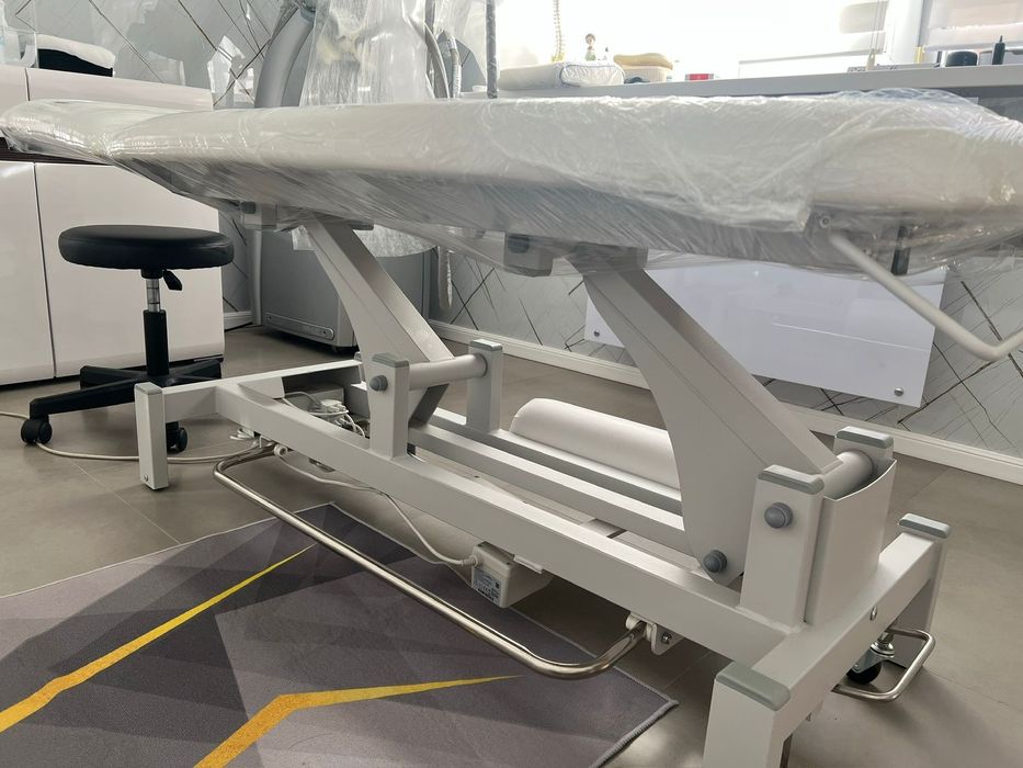 Продам кушетку новую МК с электроприводом