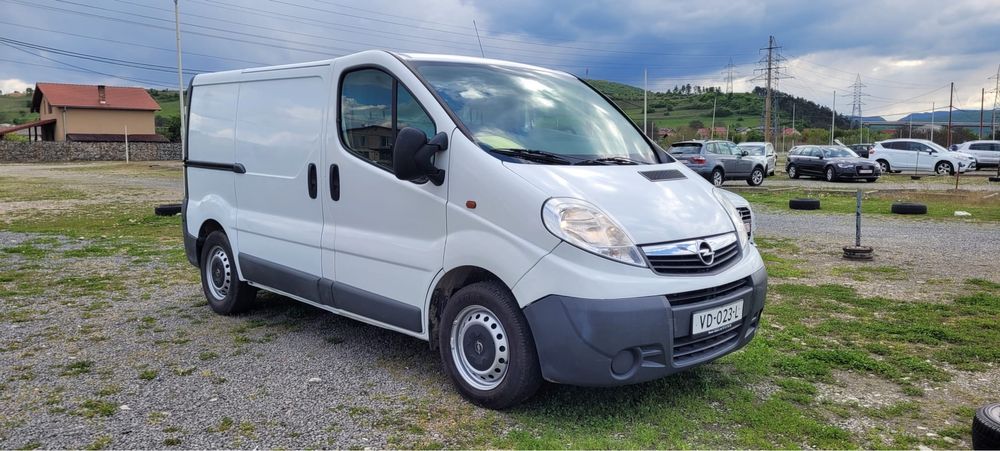 Opel Vivaro 2013 euro 5 2.0cdti