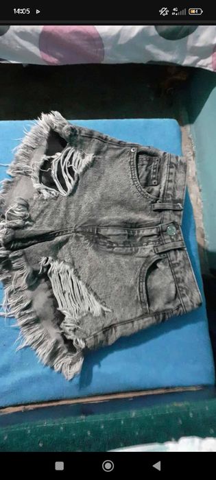 Vand lot blugi scurți