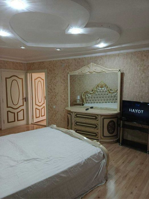 Сдается 6х комнатная квартира на 4 этаже Ориентир Хамкор банк