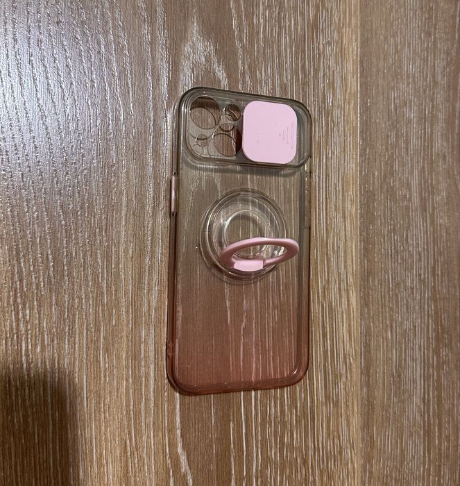 Чехлы на IPhone 13