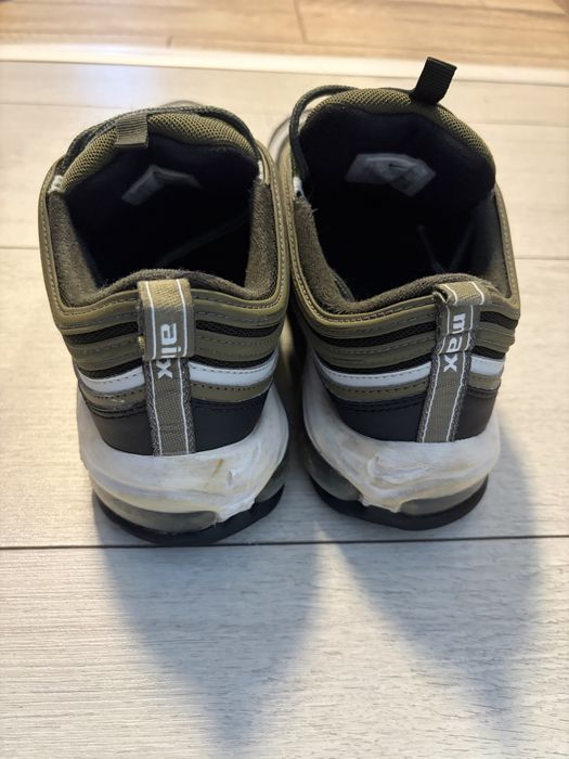 Vand adidasi Nike air max 97