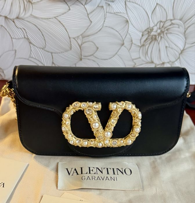 VALENTINO GARAVANI Оригинални Чанти, купена за 2400€, продават се за 1400€,Нови