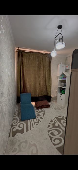 2 qavatli uy sotiladi
