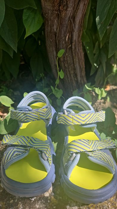 Sandale Quechua nr 24-25