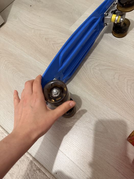 Продам пиниборд почти новый