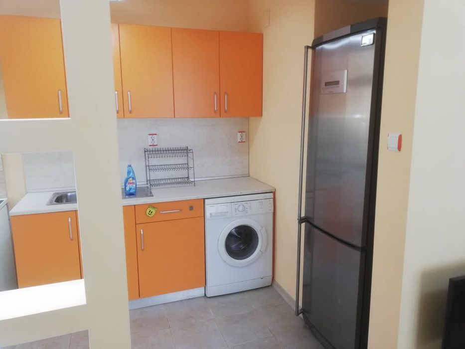 Дава се под наем Тристаен апартамент в Пловдив, Каменица 1 - 98 кв.м за 612 € - Снимка #4