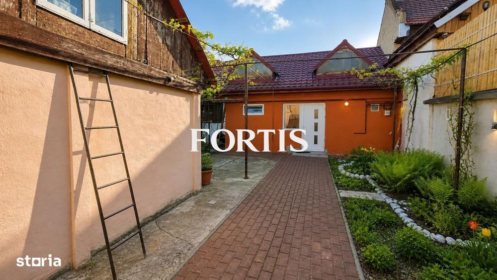 Casa de vanzare 3 camere in Fagaras, zona centrala