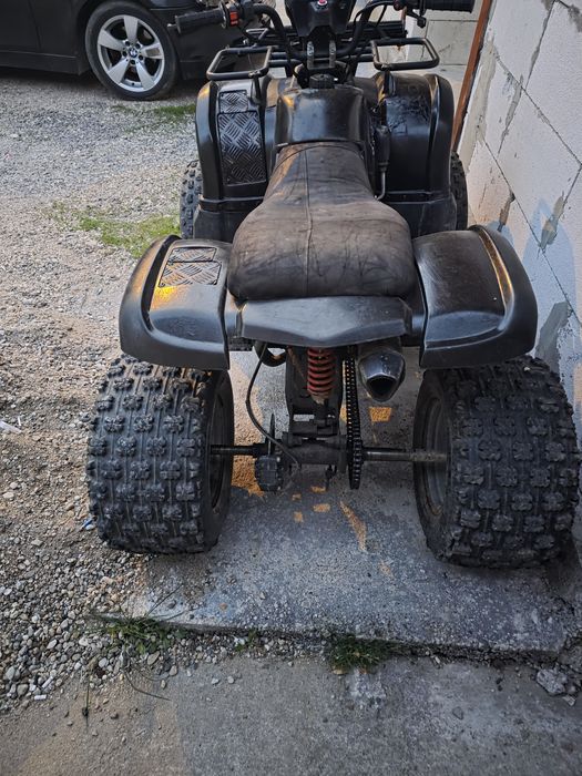 Vând sau schimb atv 150cc