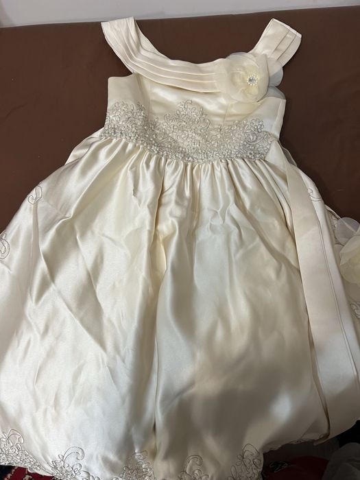 Платье для девочек нарядное