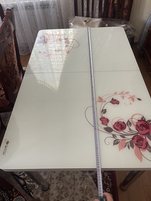 Продам стол трансформер со стульями 6 шт