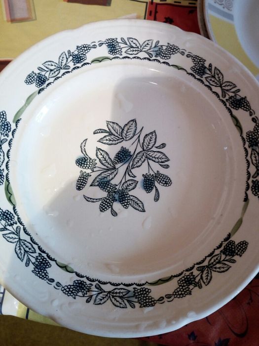 Тарелки, блюда, б/у