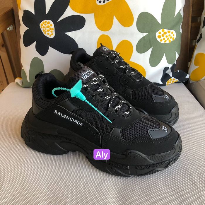 Balenciaga Triple S