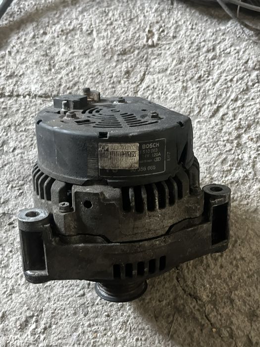 В продаже Запчасти на Мерседес W124