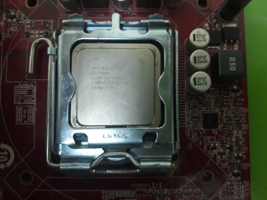 Материнская плата