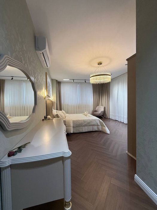 Riyoziy Продется 4 комнатная квартира ремонт Ташсельмаш, Вундеркинд