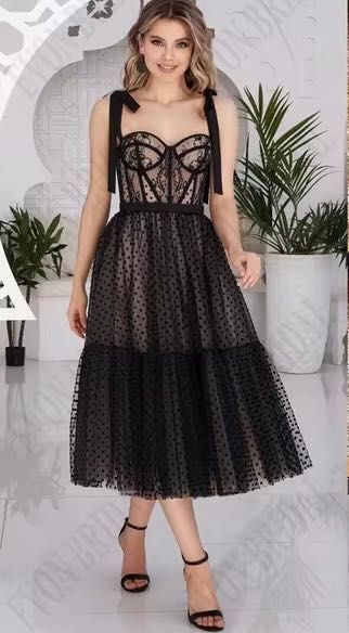Уникална рокля дантела тюл