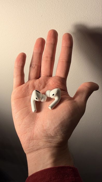 Apple AirPods Pro - series 1 - conditie excelenta - originală