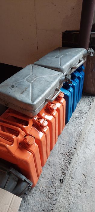 Канистра для бензина