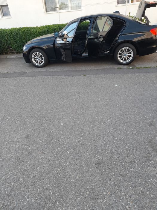 De vânzare  bmw  f30 20i