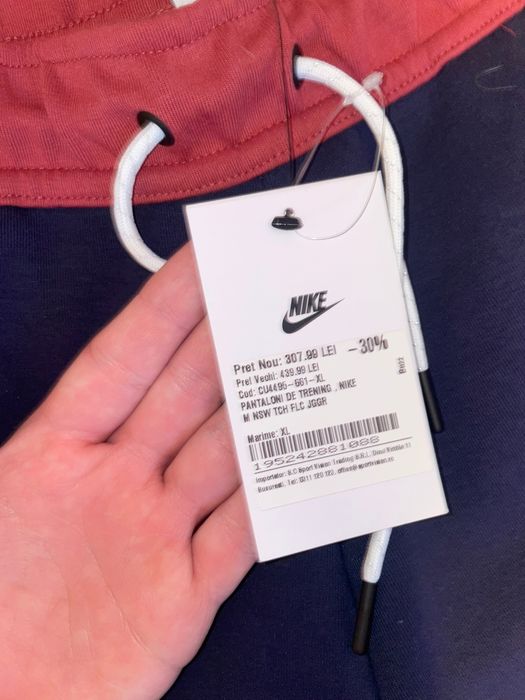 Nike Tech Pants Xl