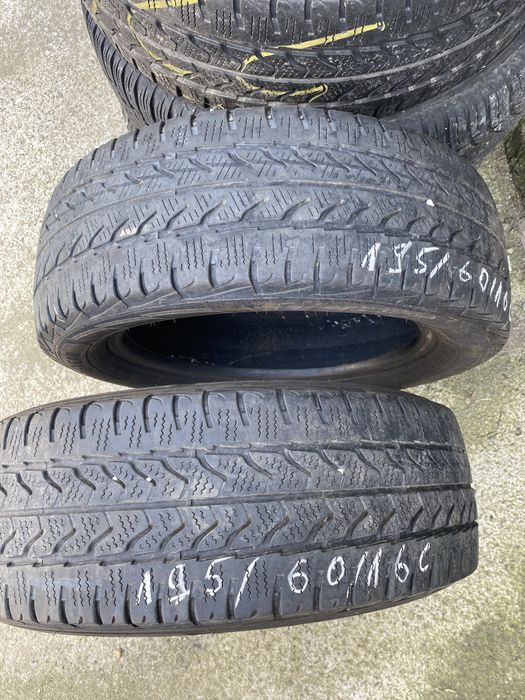 2 Cauciucuri 195/60 R16 C Pret 400 lei