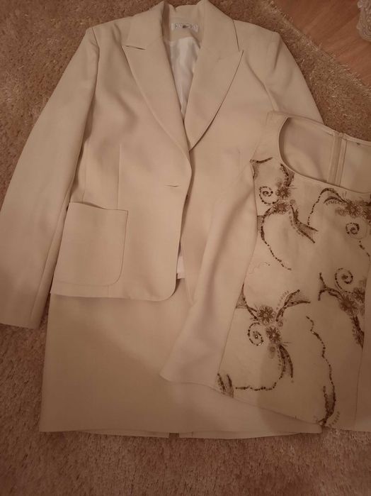 Дамски костюм "Riva 95 Collection, размер 44