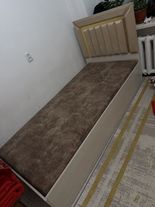Кровать пайдаланылған