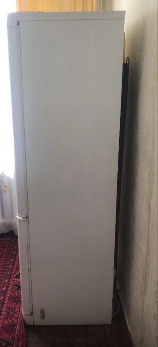 Холодильник б/у в отличном состоянии срочно!!!