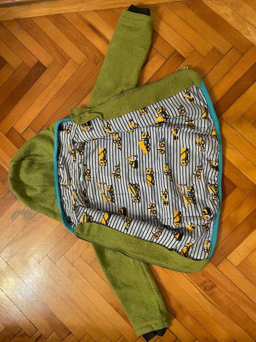 Costum lana fiarta marimea 110-116 cm