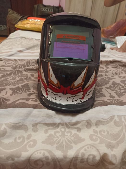 Сварочная маска Веном электронная