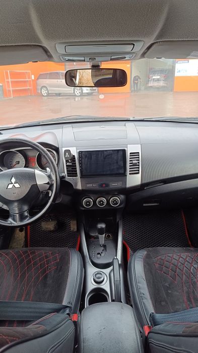 Митсубиси аутландер