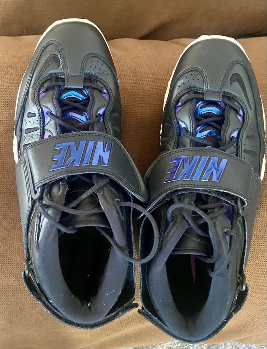 Nike оригинални маратонки номер 45