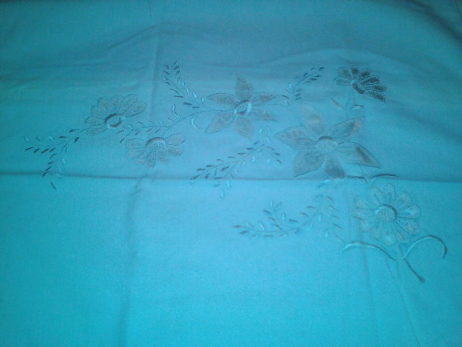 продавам неупотребявани юрган, тъмночервен китеник