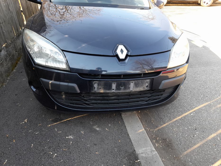 Megane 3 tragar fata radiatoare si alte piese
